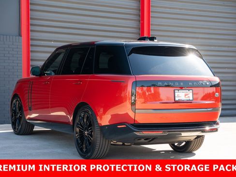 Used 2023 Land Rover Range Rover Long Wheelbase SE image 5