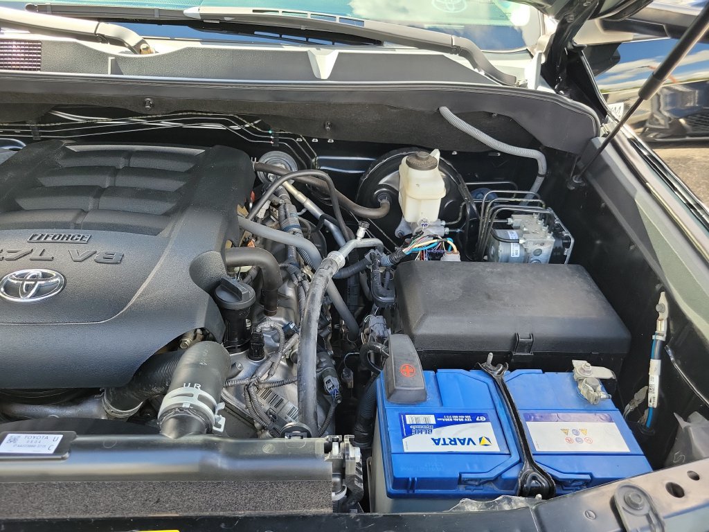 Used 2018 Toyota Tundra Platinum AWD/4WD image 39