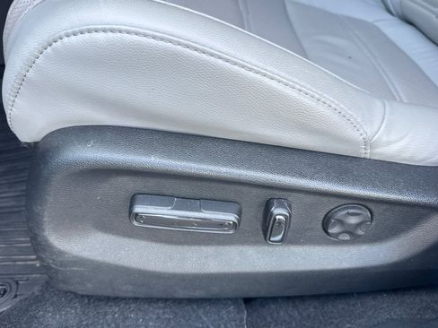 Used 2021 Honda CR-V Touring image 13