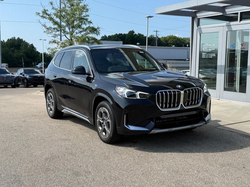 Used 2025 BMW X1 xDrive28i w/ Convenience Package AWD/4WD image 1