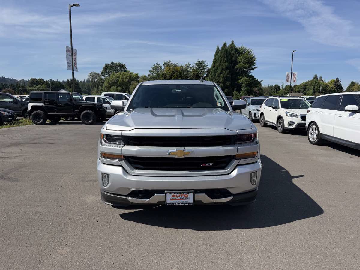 Used 2018 Chevrolet Silverado 1500 LT w/ Texas Edition AWD/4WD image 3