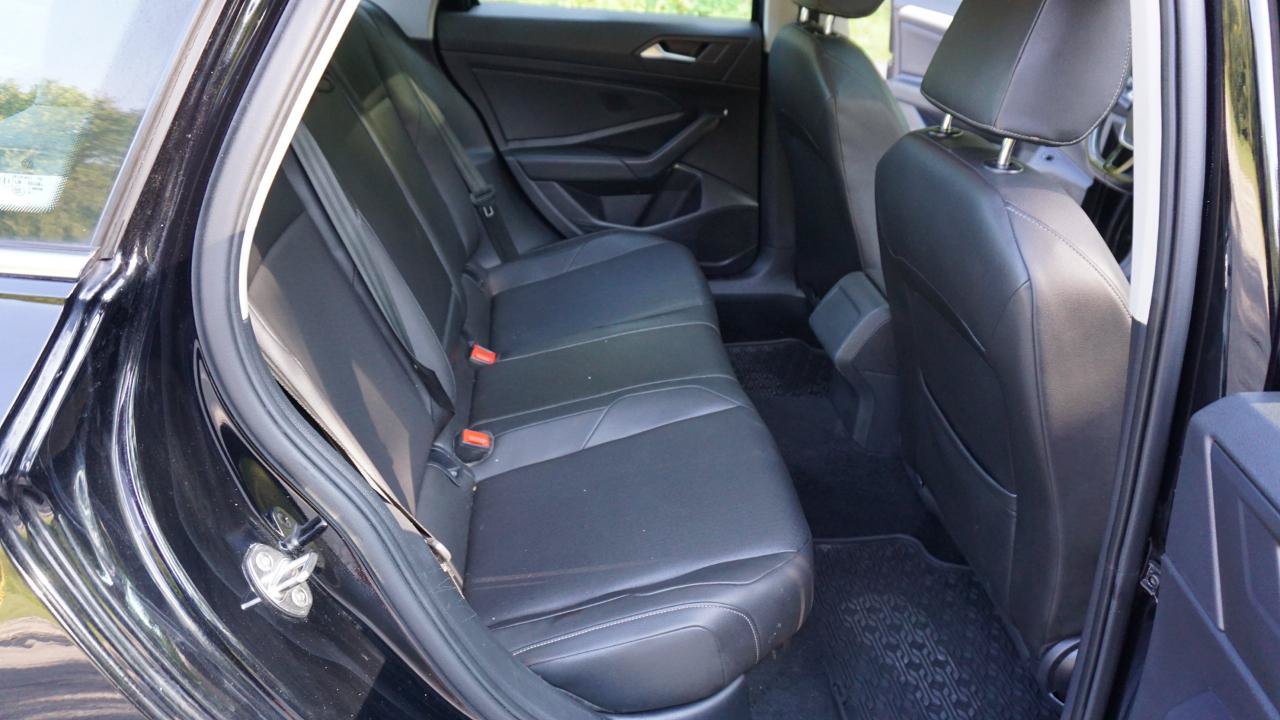 Used 2019 Volkswagen Jetta SE FWD image 22