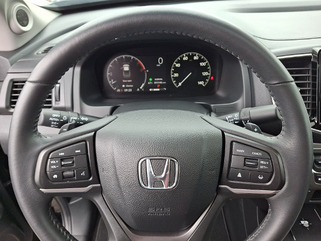Used 2025 Honda Ridgeline RTL image 4