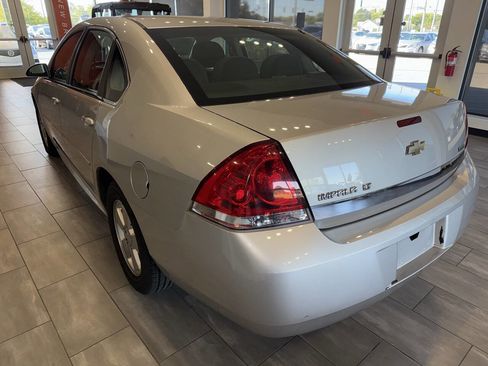 Used 2011 Chevrolet Impala LT image 13