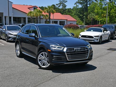 Used 2018 Audi Q5 2.0T Premium Plus w/ Premium Plus Package AWD/4WD image 6