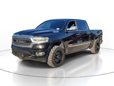 Used 2021 RAM 1500 Limited w/ Body Color Bumper Group image 2