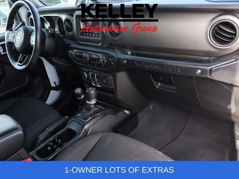 Used 2021 Jeep Wrangler Sport AWD/4WD image 28