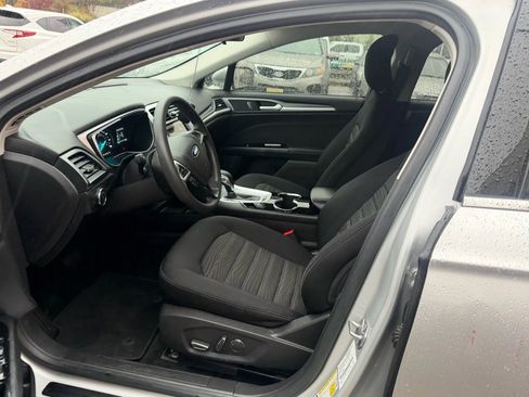 Used 2016 Ford Fusion SE image 26