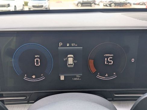 Used 2024 Hyundai Kona SEL FWD image 11