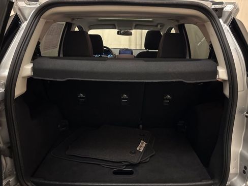 Used 2021 Ford EcoSport SE w/ SE Convenience Package image 9