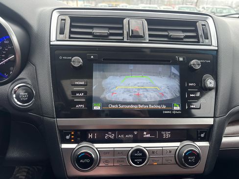 Used 2017 Subaru Outback 2.5i Touring image 23