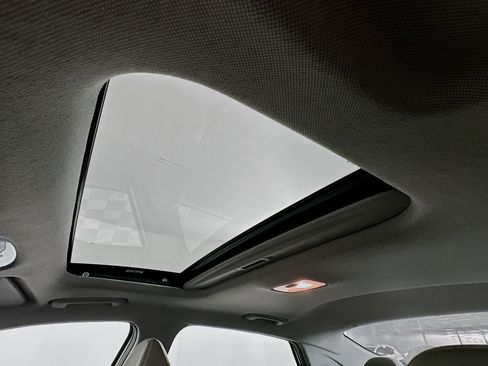 Used 2025 Hyundai Elantra SEL image 26