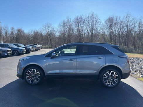 Used 2023 Cadillac XT5 Sportv w/ Platinum Package image 2