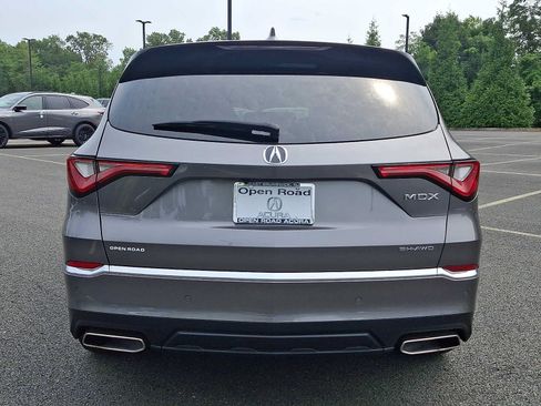 Certified 2024 Acura MDX w/ Technology Package AWD/4WD image 5