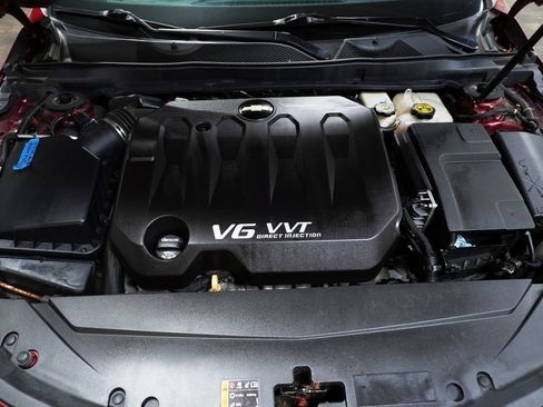 Used 2017 Chevrolet Impala LT image 8