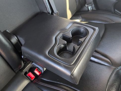 Used 2022 Jeep Compass Limited image 15