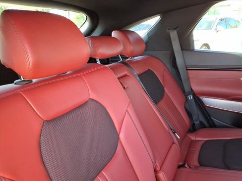 Used 2023 Genesis GV70 2.5T w/ Sport Prestige Package image 14