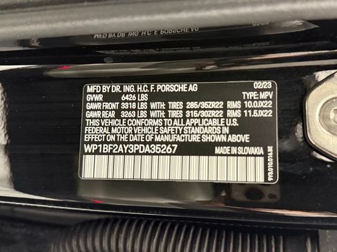 Certified 2023 Porsche Cayenne Turbo AWD/4WD image 32