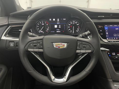 Used 2023 Cadillac XT6 Premium Luxury w/ Technology Package AWD/4WD image 22