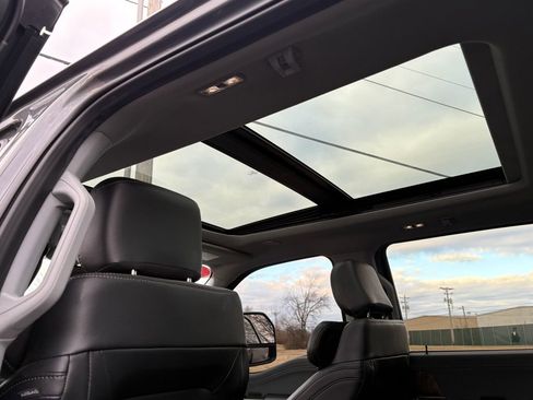 Used 2023 Ford F350 Lariat w/ Lariat Ultimate Package image 51