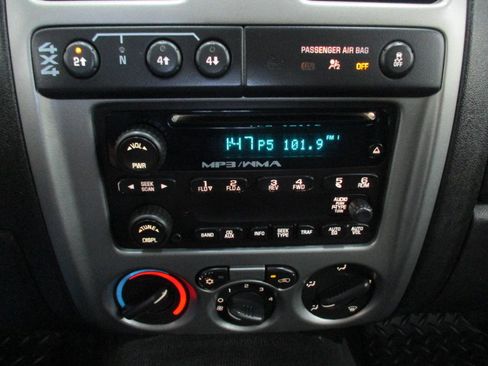 Used 2012 GMC Canyon SLE image 18