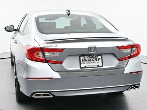 Used 2022 Honda Accord Sport image 6