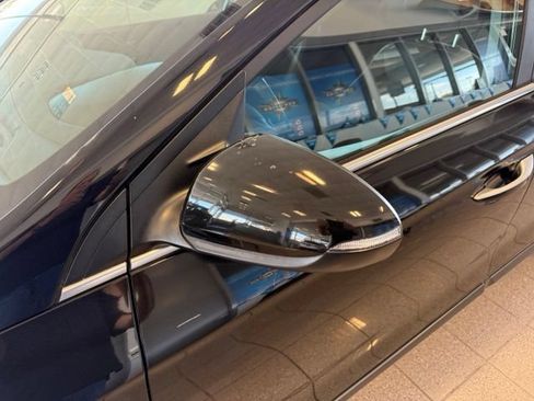 Used 2017 Hyundai Ioniq Limited FWD image 12