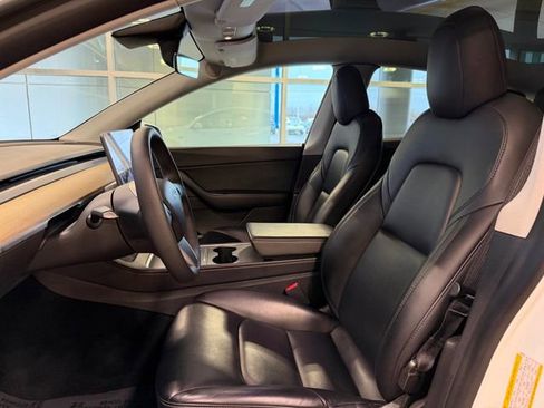 Used 2021 Tesla Model Y Long Range image 22