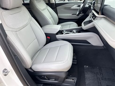 New 2026 Ford Explorer Active w/ Active Comfort Package image 12