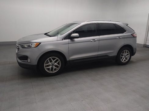 Used 2021 Ford Edge SEL w/ Convenience Package FWD image 2