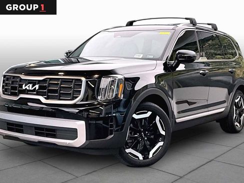 Used 2024 Kia Telluride S FWD image 1
