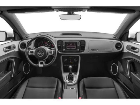Used 2019 Volkswagen Beetle 2.0T FWD image 8