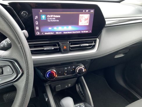 Used 2025 Chevrolet TrailBlazer LT image 18