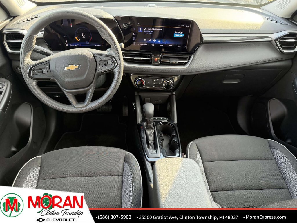 Used 2025 Chevrolet TrailBlazer LT AWD/4WD image 14