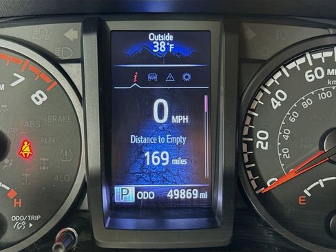 Certified 2022 Toyota Tacoma SR image 13