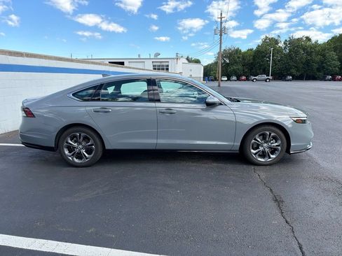 Certified 2024 Honda Accord EX-L image 6