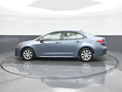 Used 2024 Toyota Corolla LE FWD image 4