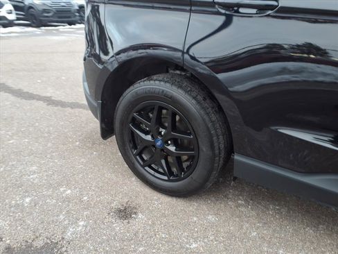 Certified 2022 Ford Edge SEL w/ Convenience Package image 5