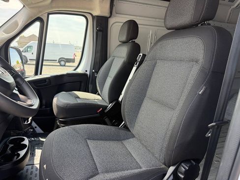 Used 2024 RAM ProMaster 2500 w/ Safety Group FWD image 15