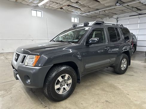 Used 2012 Nissan Xterra PRO-4X image 6