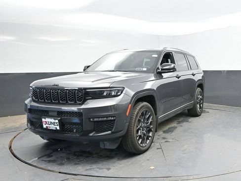 Used 2024 Jeep Grand Cherokee L Summit AWD/4WD image 6