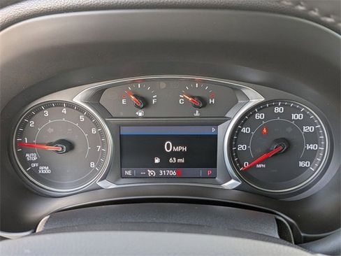 Used 2022 GMC Terrain SLT image 17