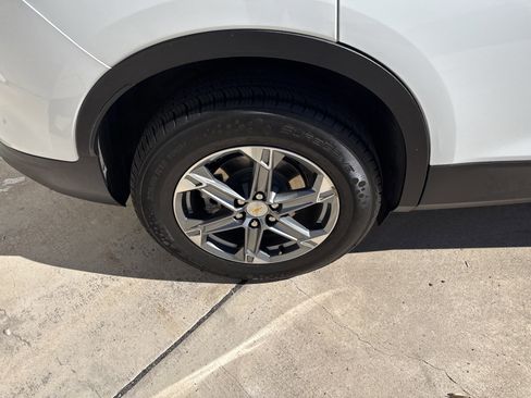 Used 2023 Chevrolet Blazer LT image 9