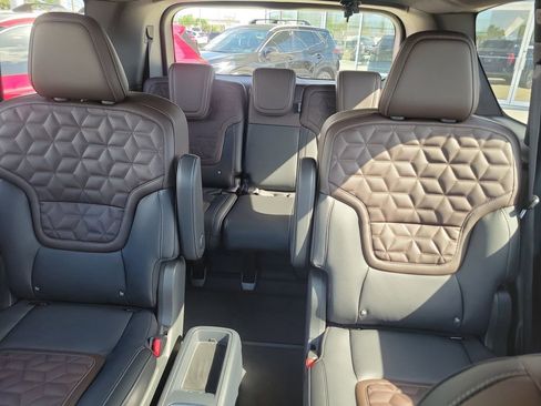 New 2026 Nissan Armada Platinum Reserve image 6