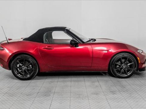 Used 2016 MAZDA MX-5 Miata Club image 36