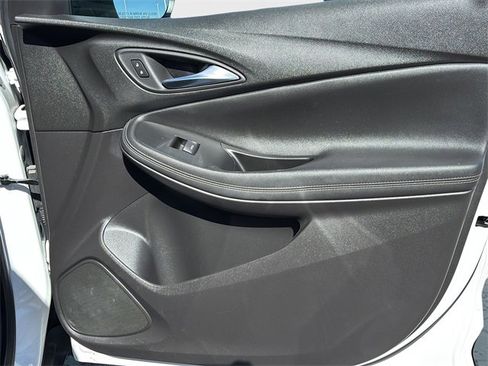 Used 2025 Buick Encore GX Preferred image 10