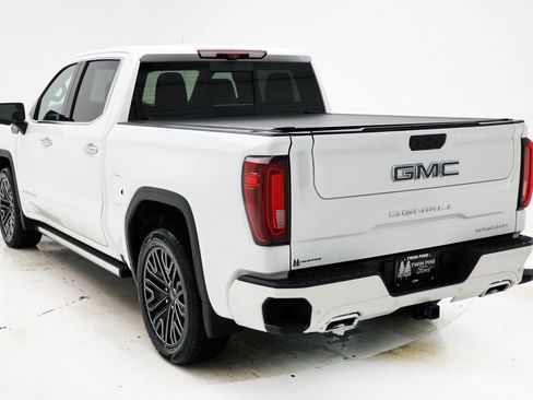 Used 2022 GMC Sierra 1500 Denali Ultimate image 8