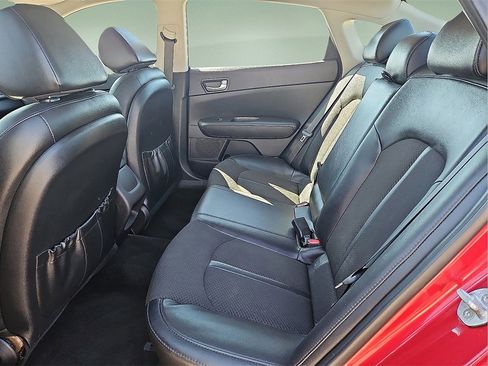 Used 2018 Kia Optima S w/ Panoramic Sunroof Package image 15