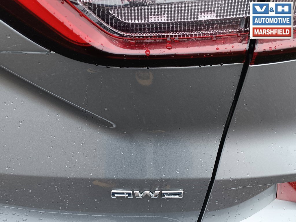 Used 2024 Ford Escape ST-Line AWD/4WD image 3
