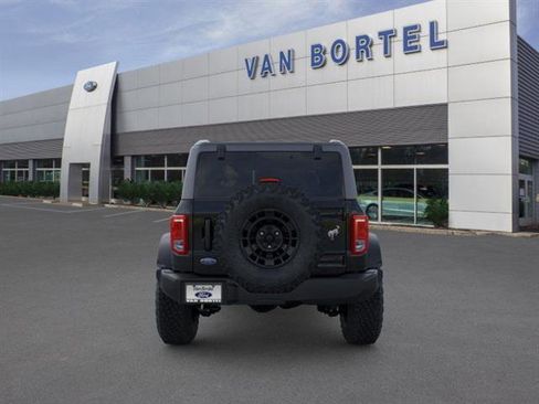 New 2026 Ford Bronco 2-Door w/ Sasquatch Package image 5